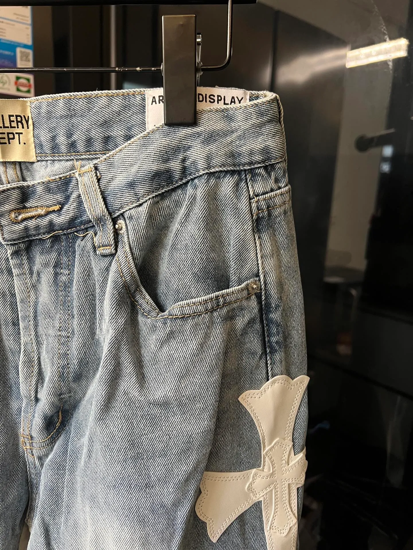 P280 [Next day] Chrome Hearts 25Ss cH Crow stitched cross patch leather heavy duty jeans (blue) Size: 28 30 32 34 36 (corresponding to s-xxl) Detailed sizes can be found in Figure 9